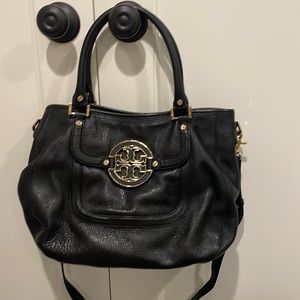 Tory Burch Amanda black pebbled leather crossbody bag